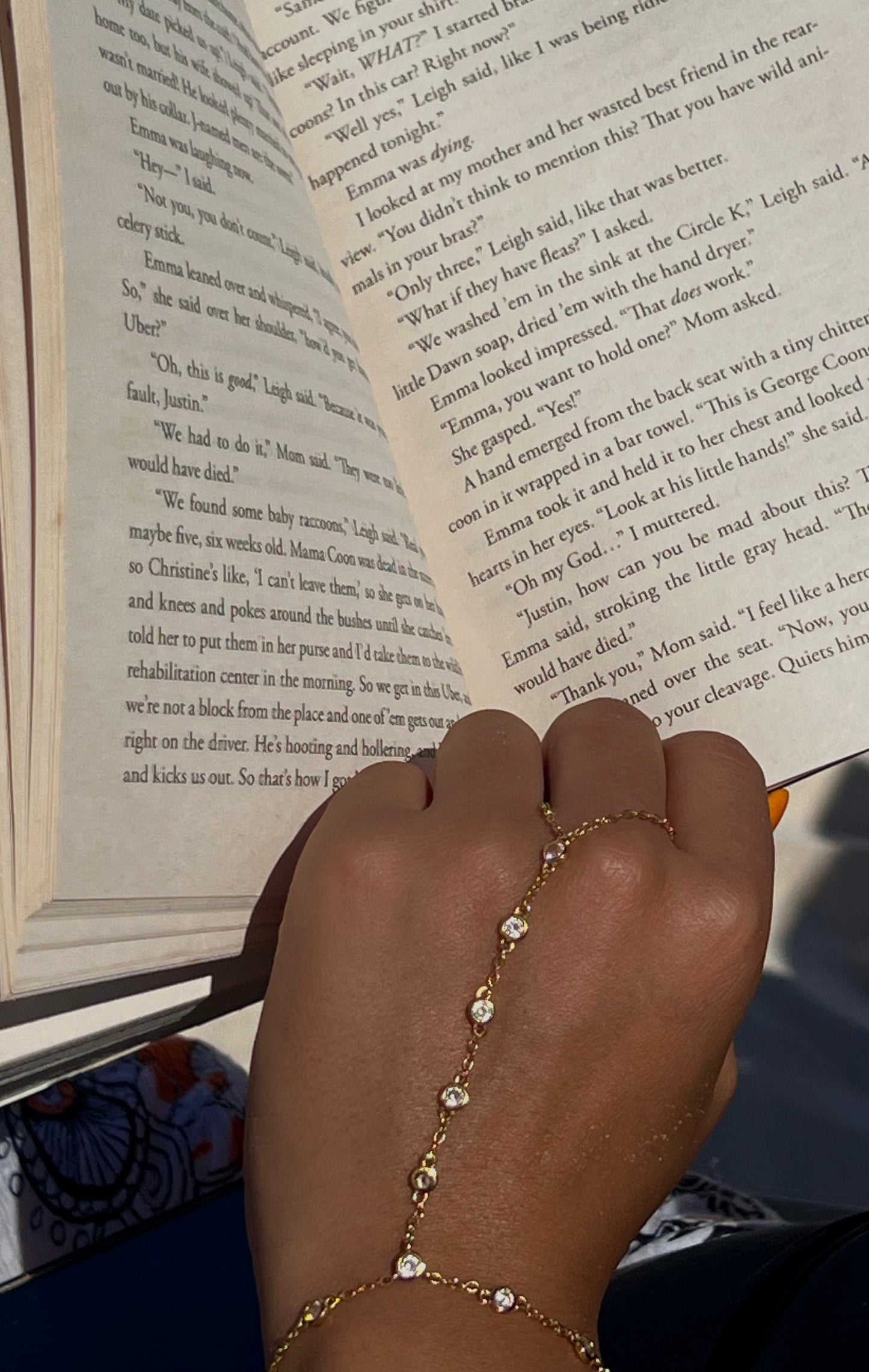 Diamond stud hand chain