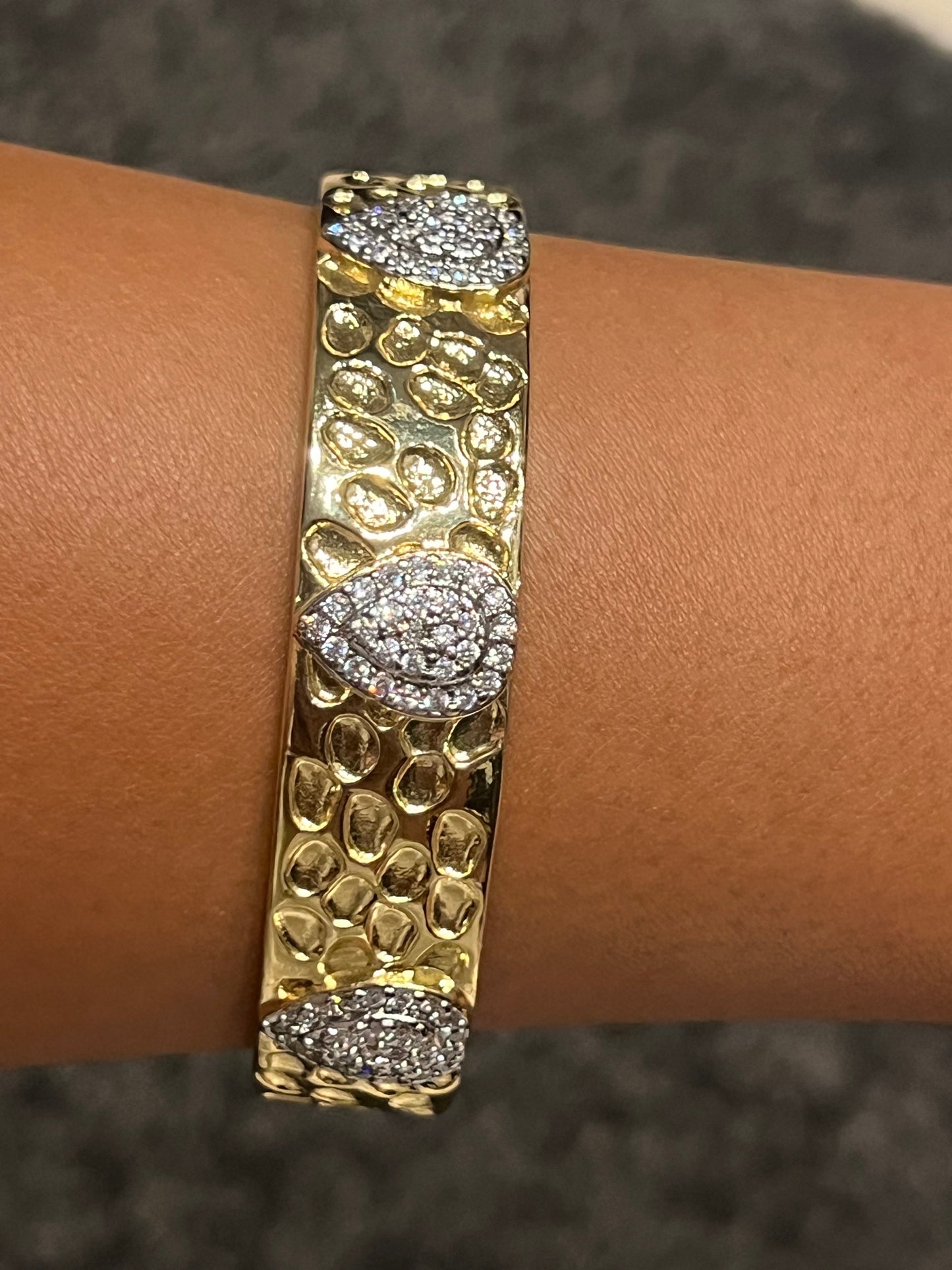 Diana ring
